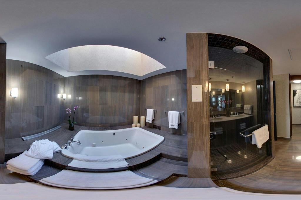1 Bedroom, Prime Minister, Suite, King Bed