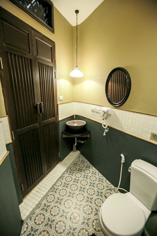 103 - Bed And Brews 48/50