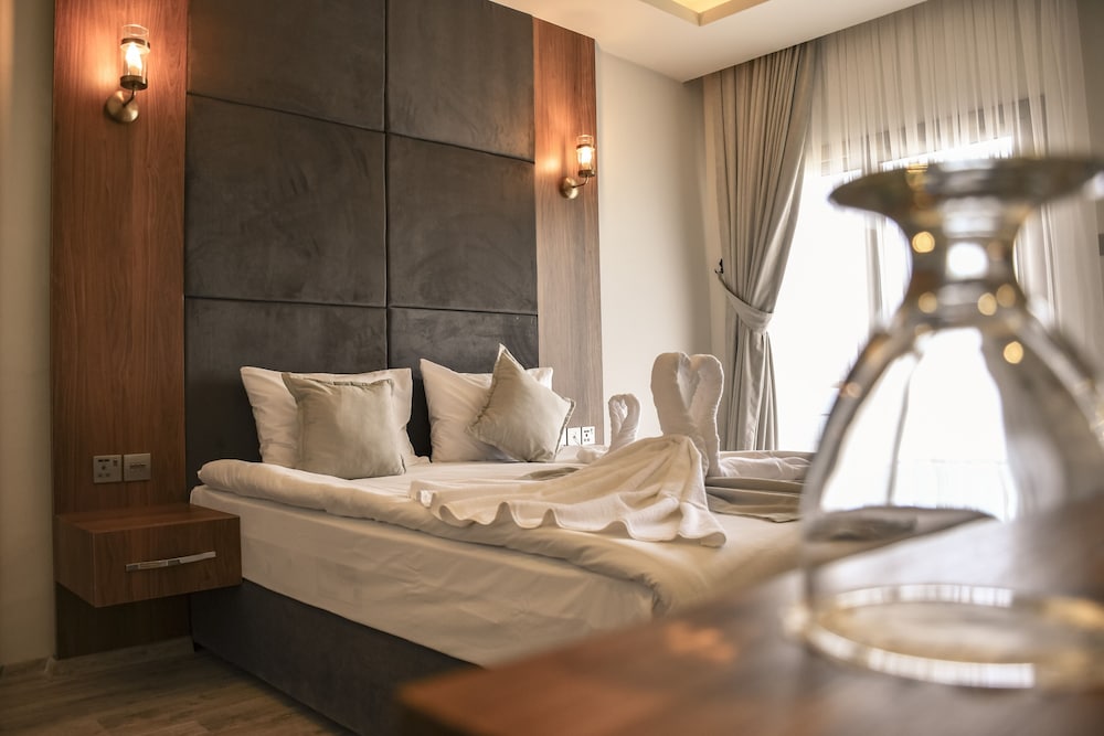 Mimoza Beach Hotel 16/45
