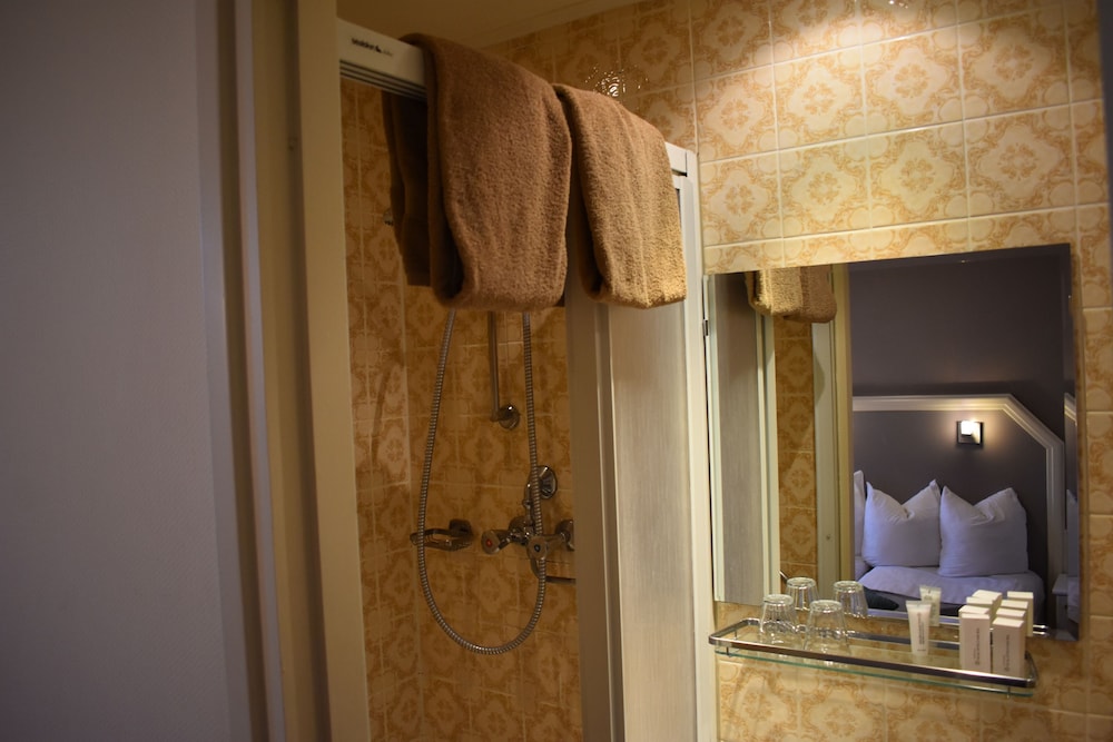 Hotel Atlanta 7/50