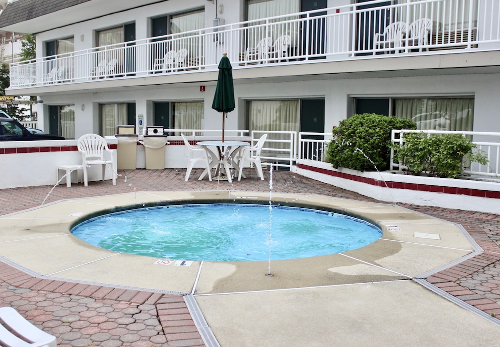 Impala Island Inn 5/34