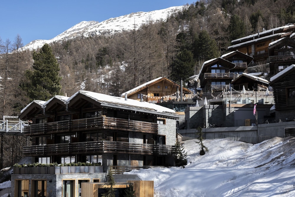 Nomad Lodge and Spa by CERVO 46/50
