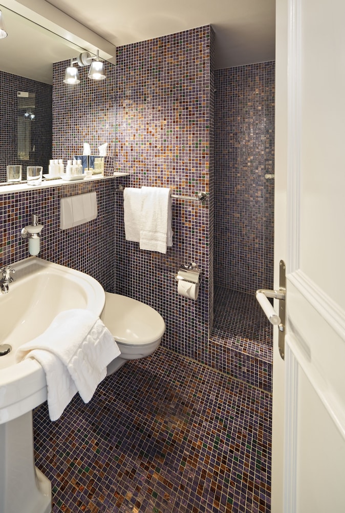 Hotel Rossli 7/36