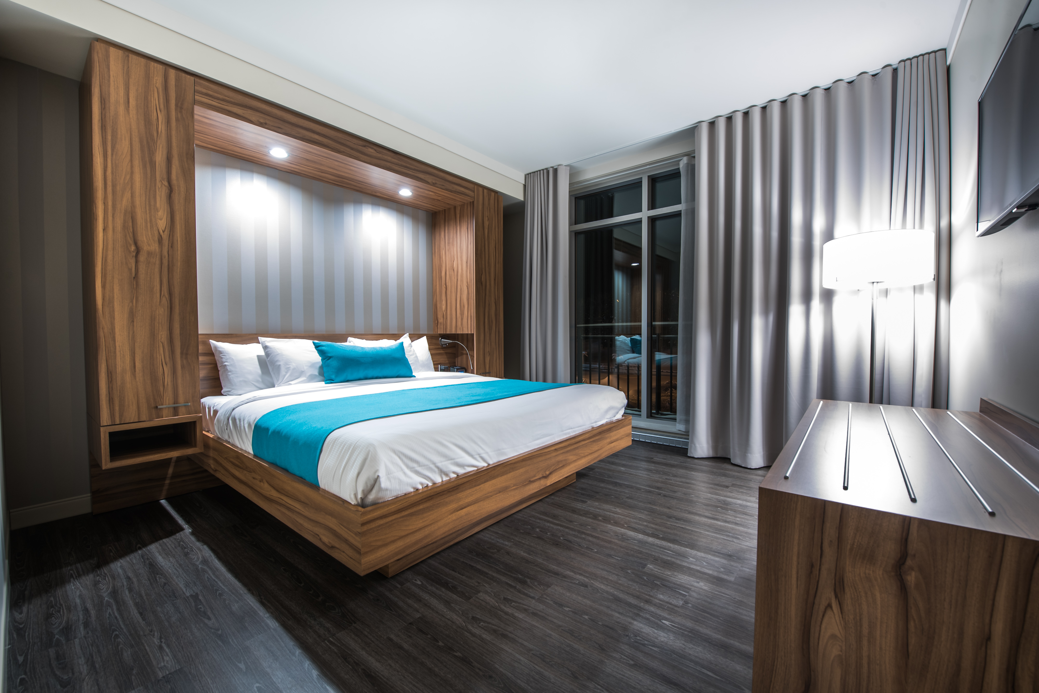 Suite, Murphy Bed, Queen Bed