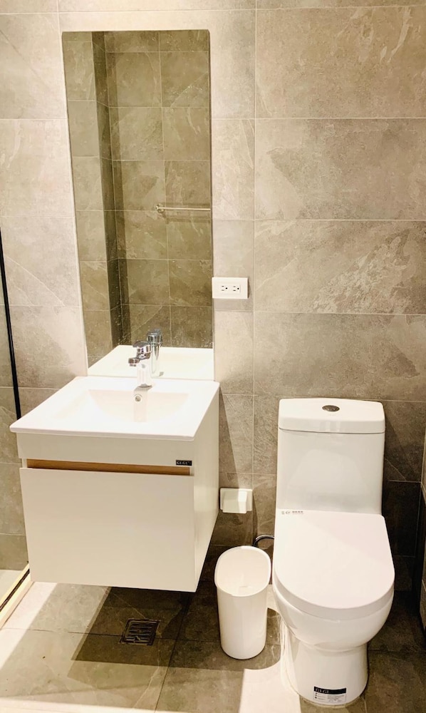 Taihu Hotel Sun Moon Lake 15/65