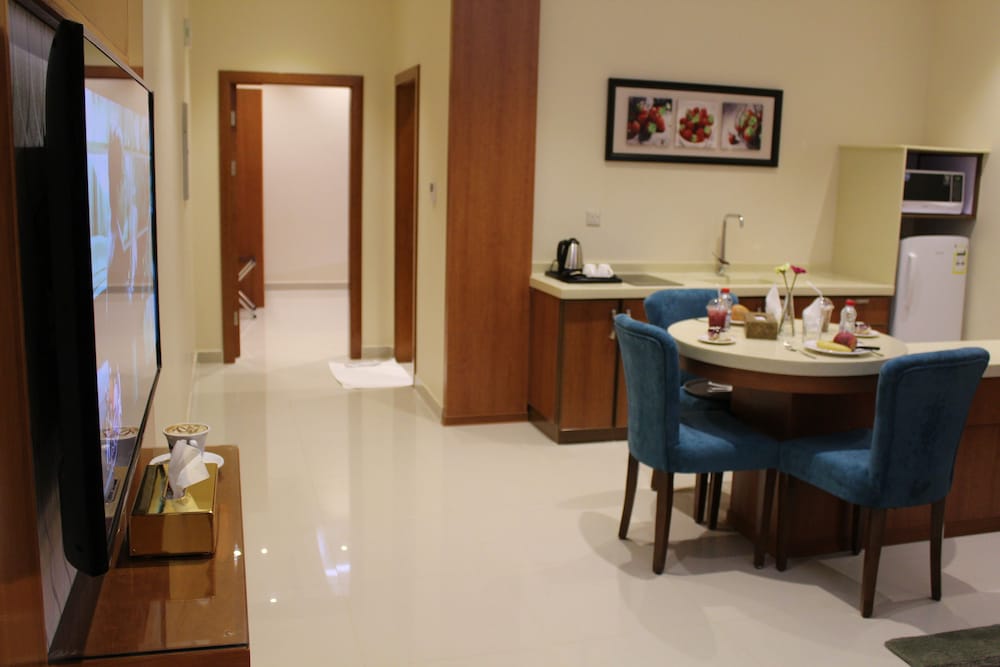 Pestana Hotel and Suites 2 43/52