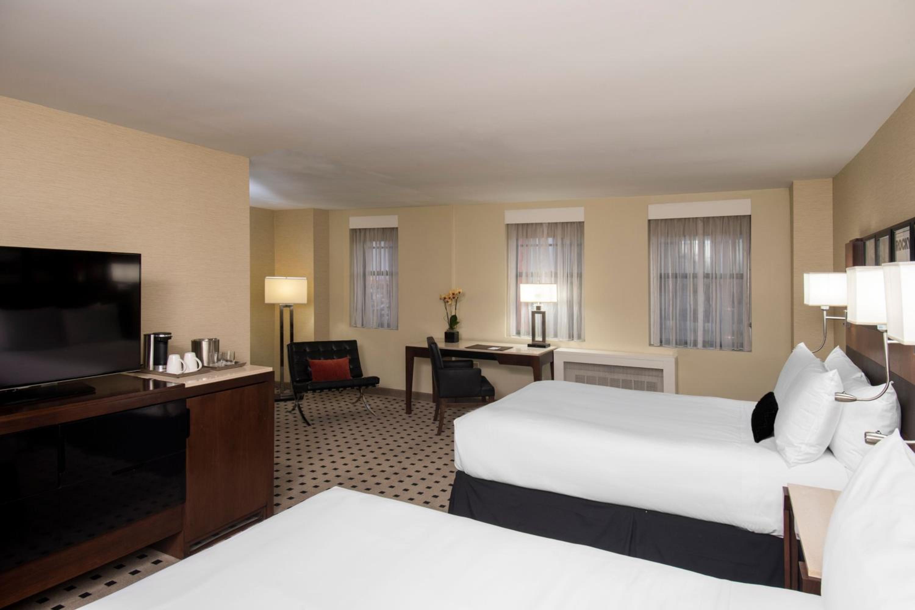 Suite, 2 Double Beds, Sofa