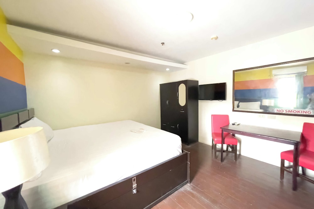 Fave Hotel Angeles City 19/37