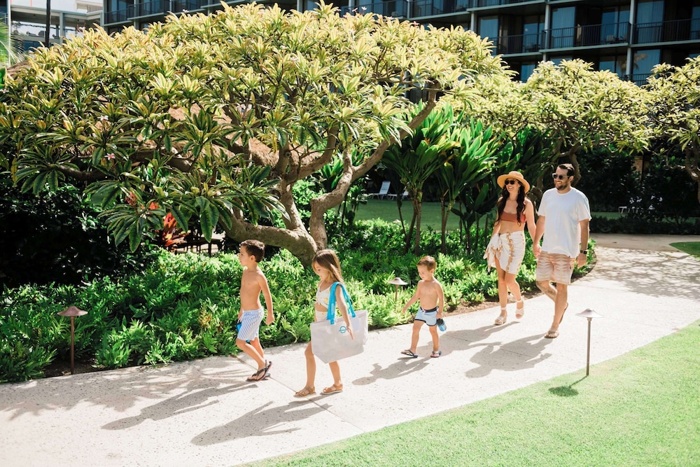 OUTRIGGER Kaanapali Beach Resort 43/50