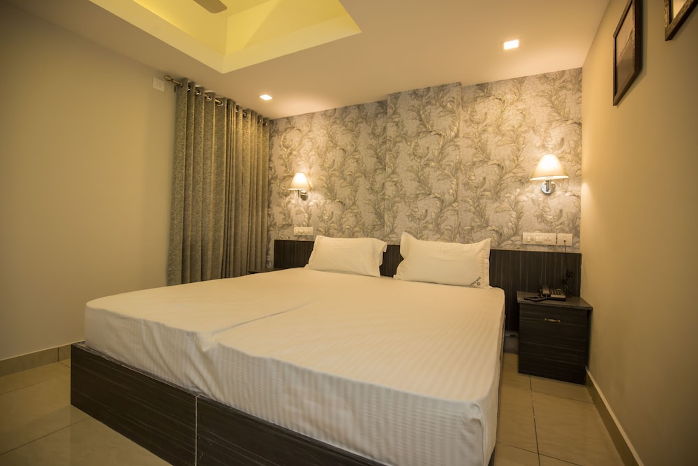 South Gate Residency 18/50