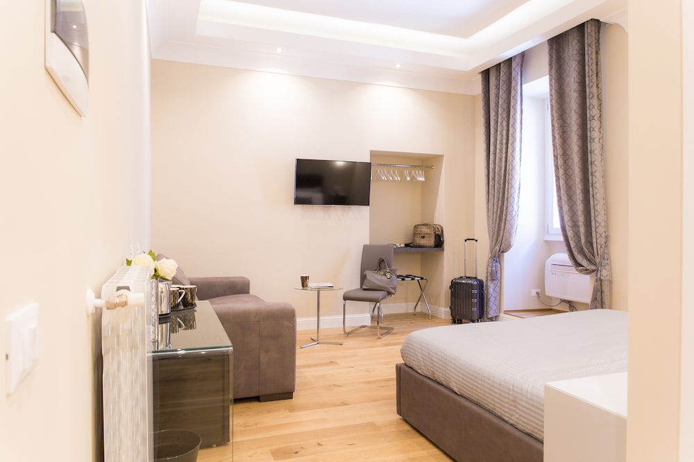 Nazionale Palace Suites 15/31