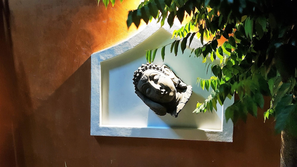 ヤイランド ラグジュアリープールヴィラ パタヤ 写真3