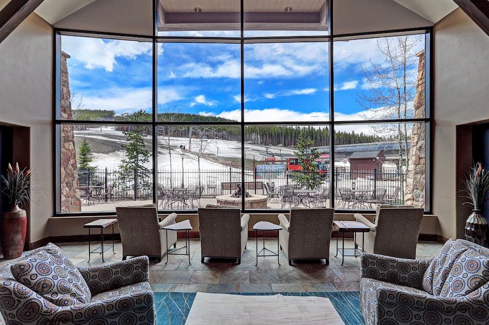 Crystal Peak Lodge 50/74
