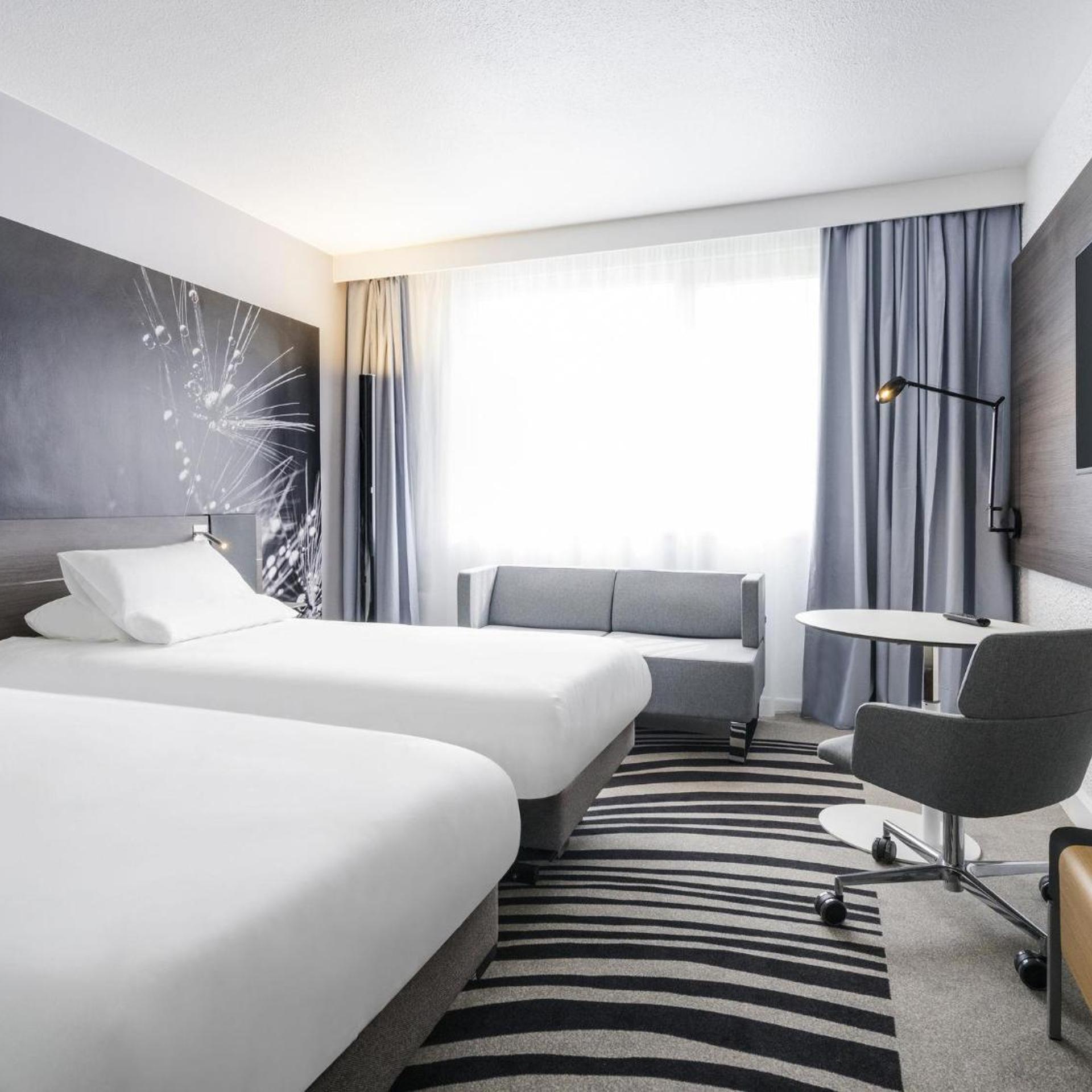 Comfort, Twin Beds