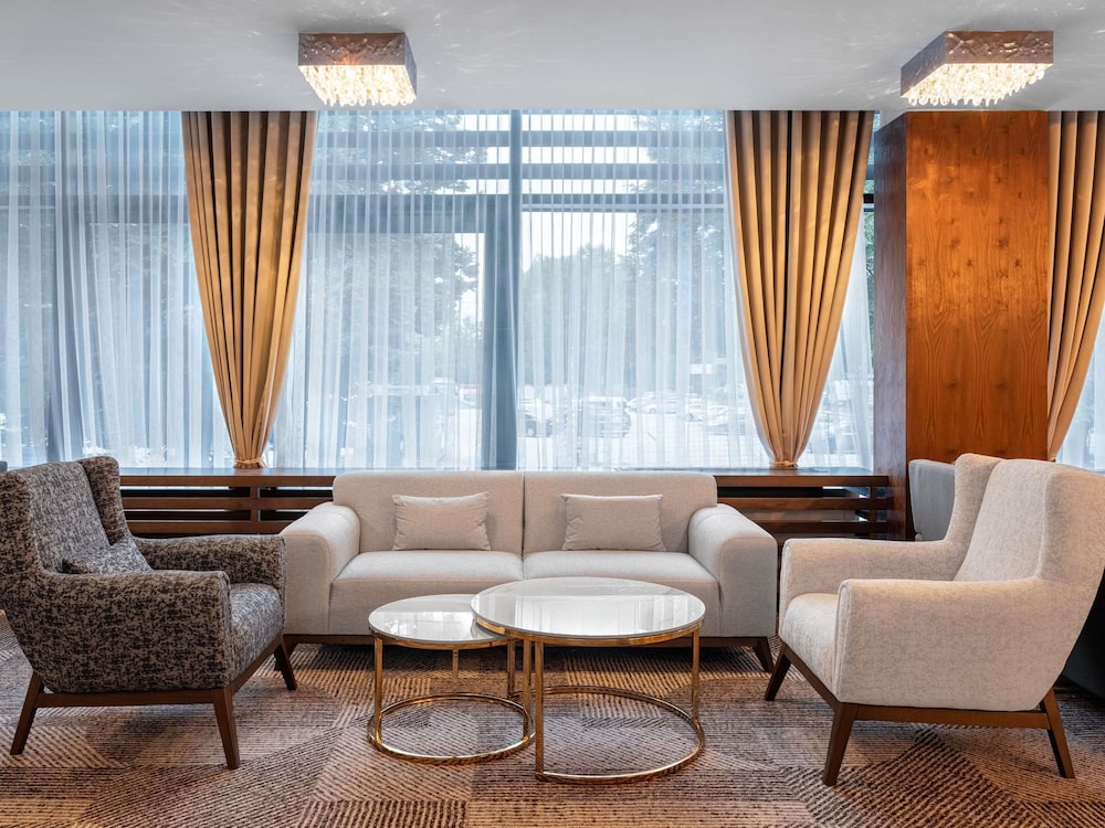 Movenpick Hotel Sarajevo 55/77