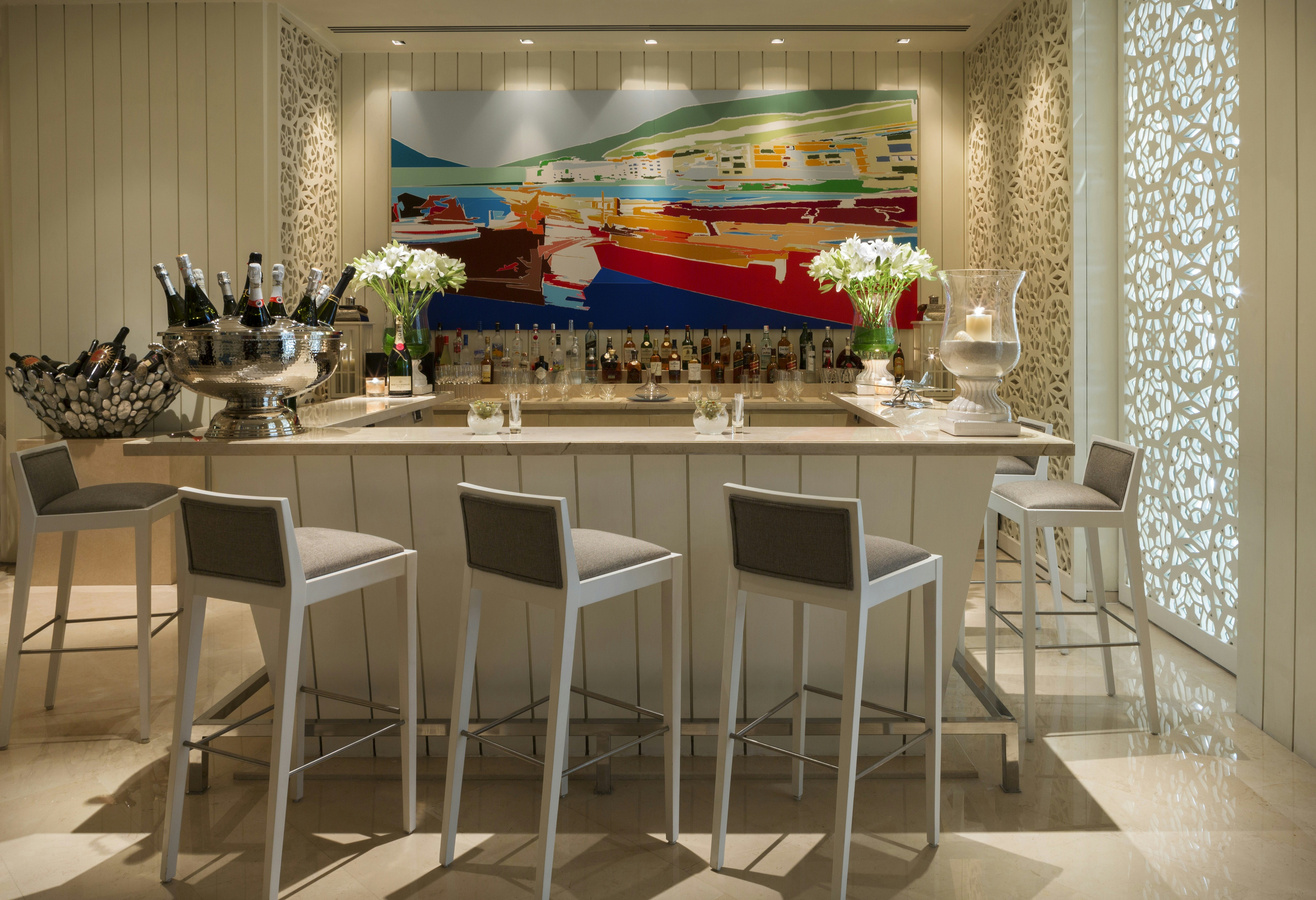 TAJ LANDS END 63/84