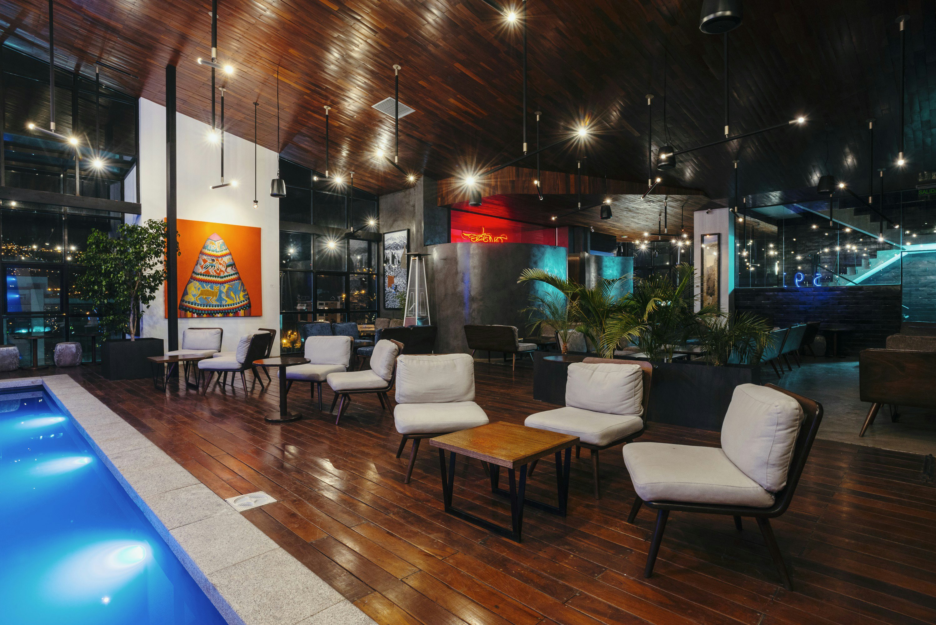ATIX HOTEL 20/25