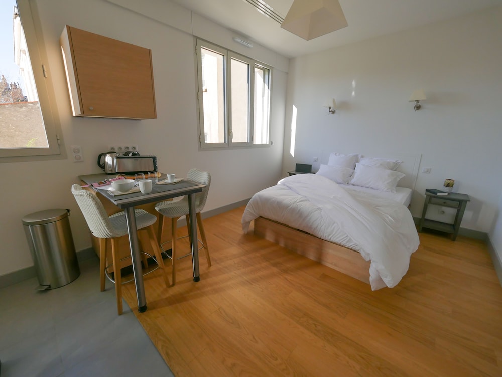 Central Parc 9/44