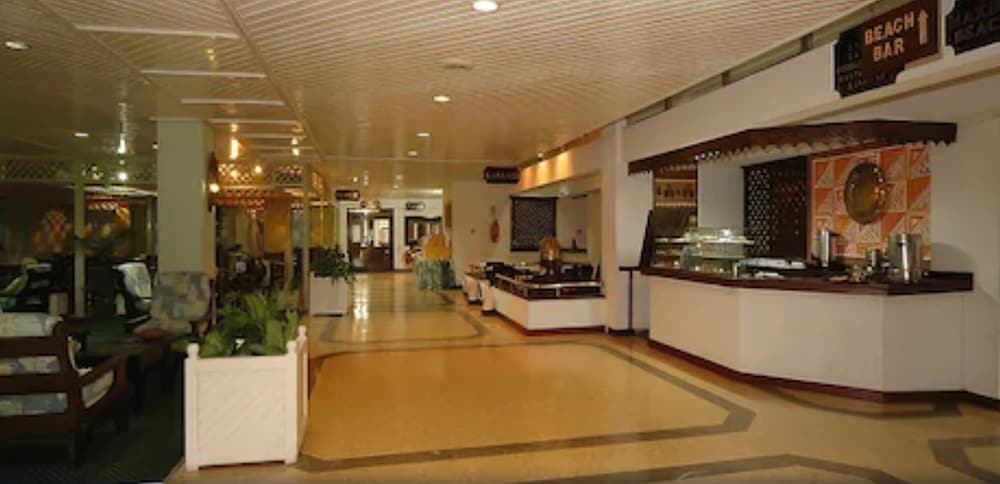 Mombasa Beach Hotel 4/39