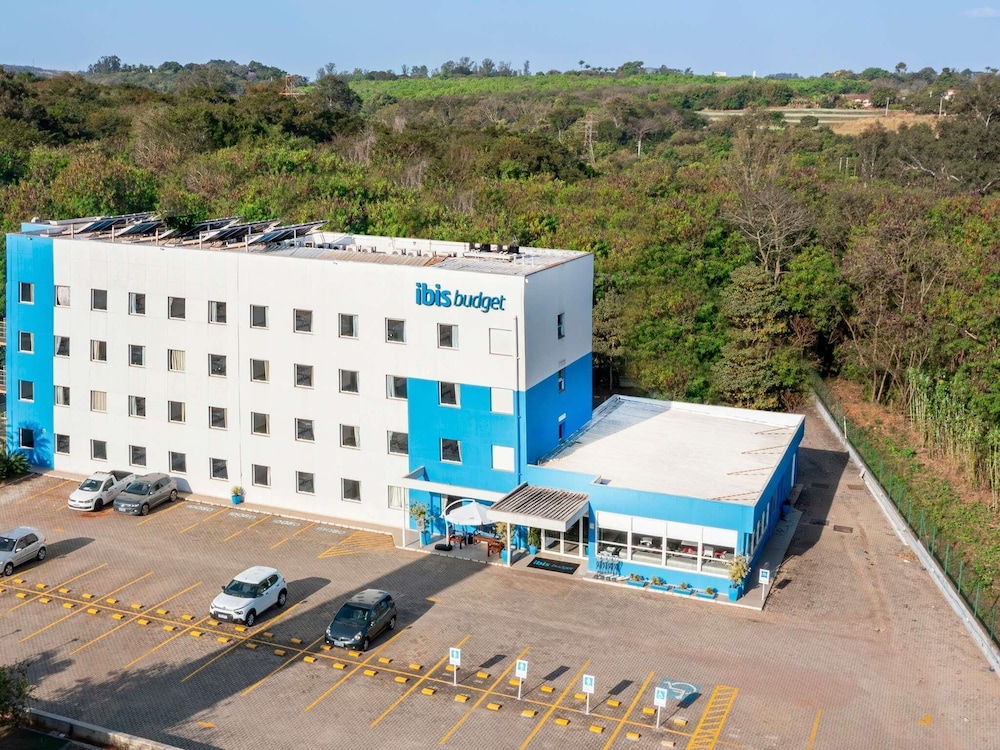 Ibis Budget Piracicaba 4/64