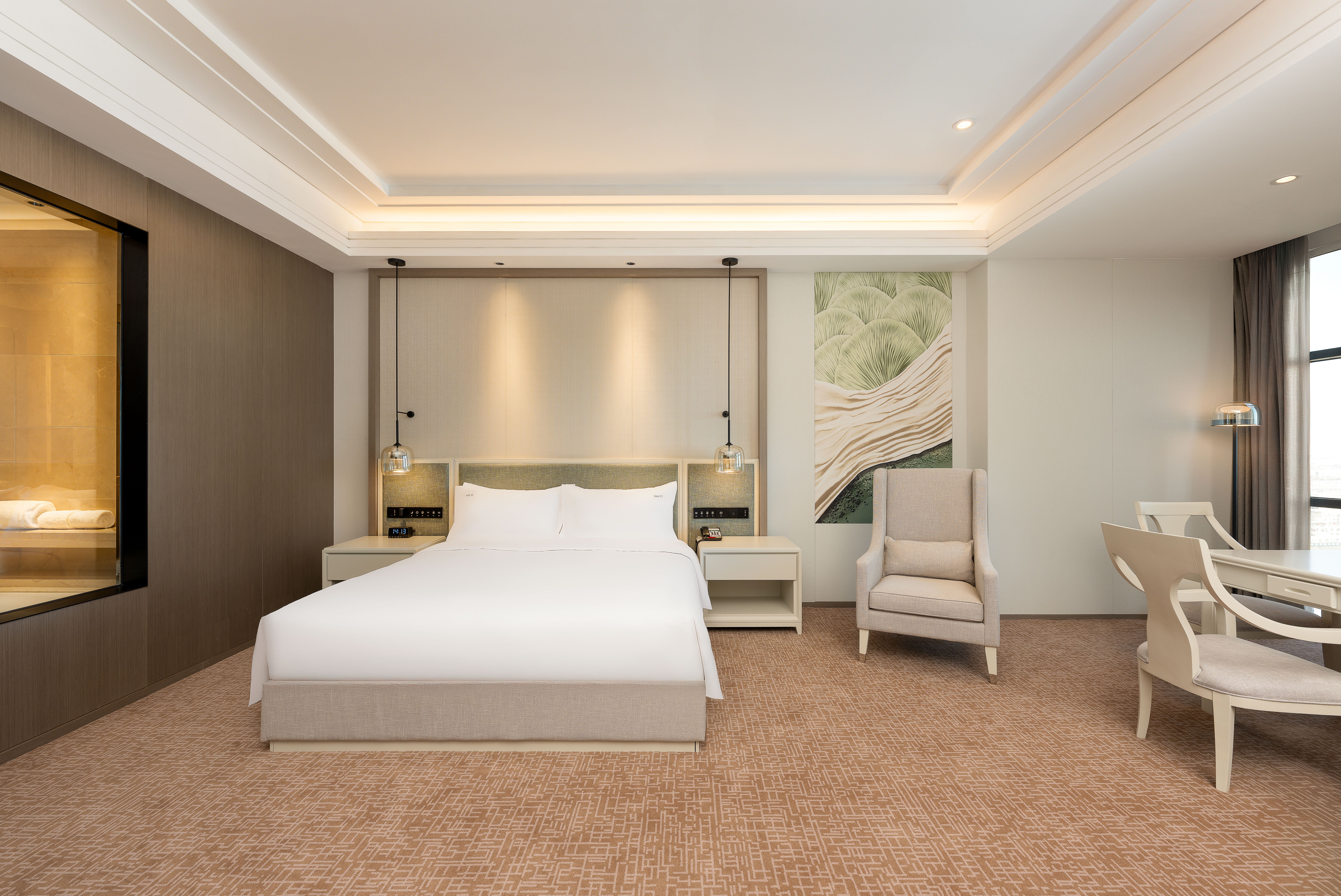 Suite, King Bed
