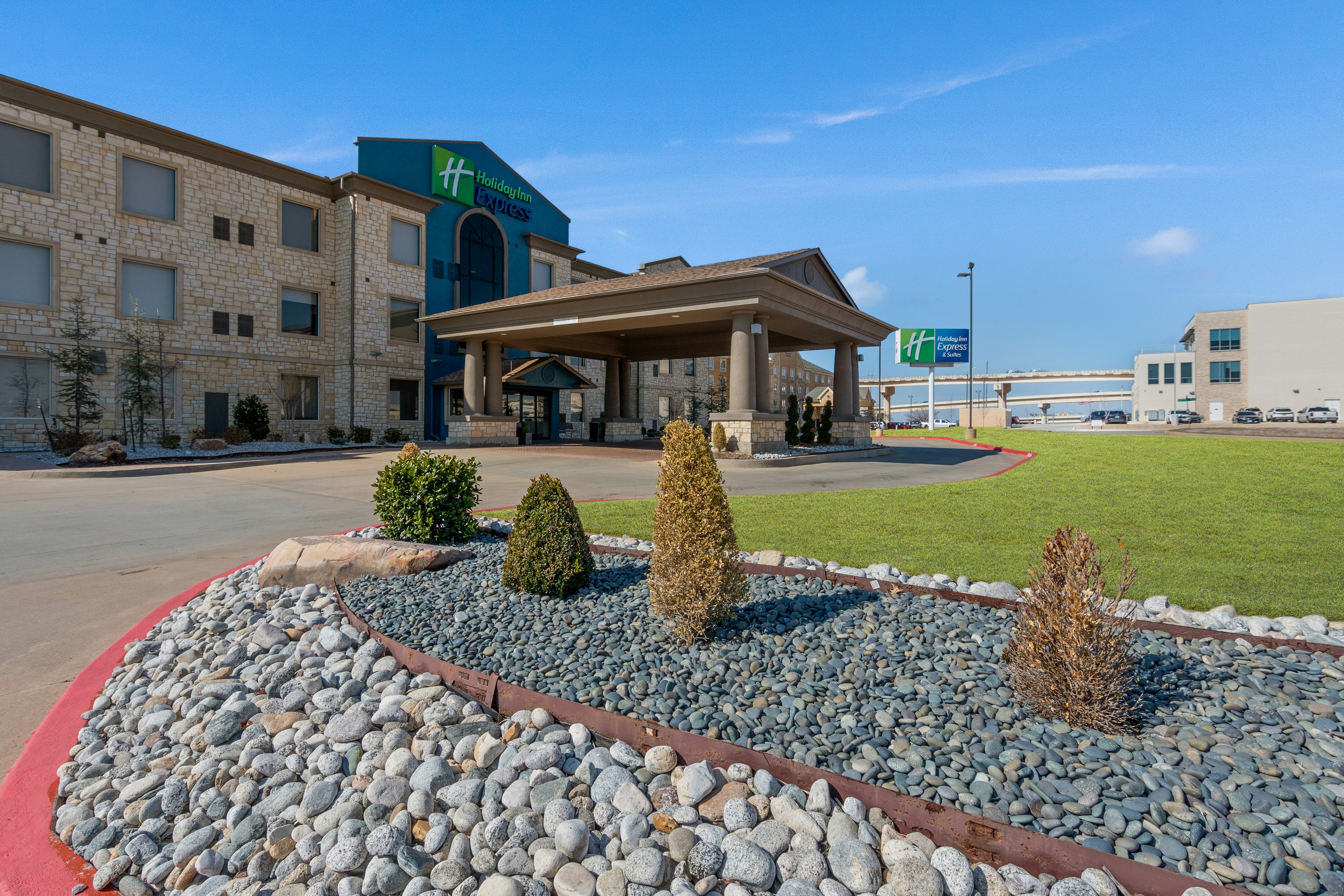Holiday Inn Express Hotel Suites Oklahoma City Nw Quail Springs 73/76