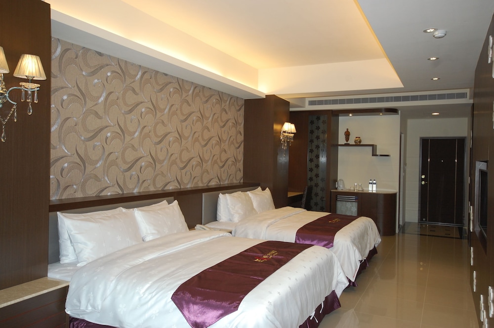 Cherry Feast Resort 6/50