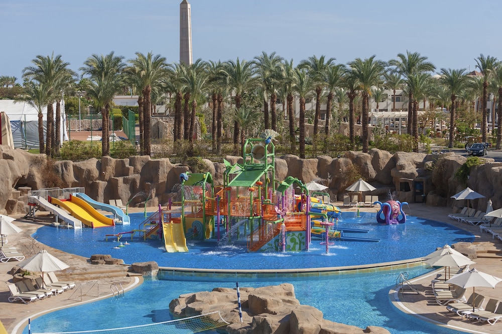 Reef Oasis Beach Resort 73/82