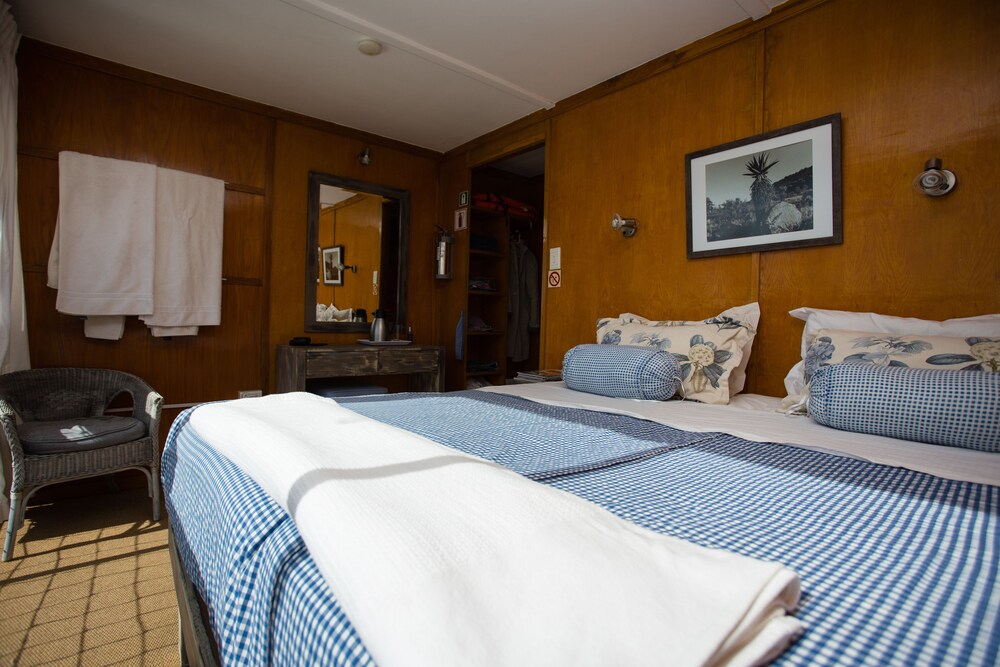 Shayamanzi Houseboats 9/50