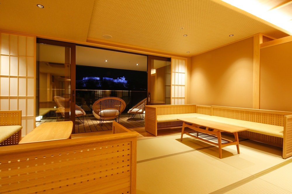 THE SHIROYAMA TERRACE TSUYAMA VILLA 43/68