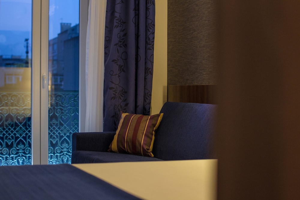 Holiday Inn Express LISBON - AV. LIBERDADE 28/62