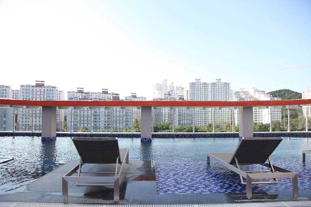 Andong Cm Park Hotel 41/44