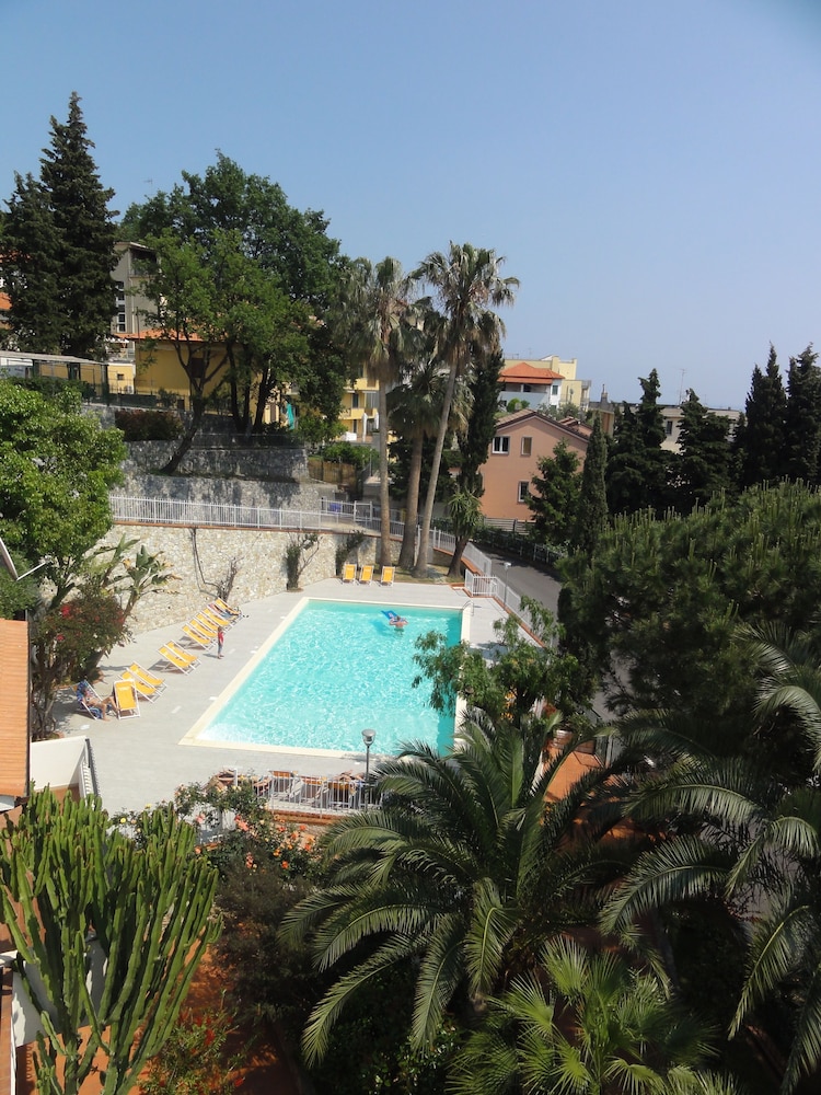 Dei Fiori Residence 46/50