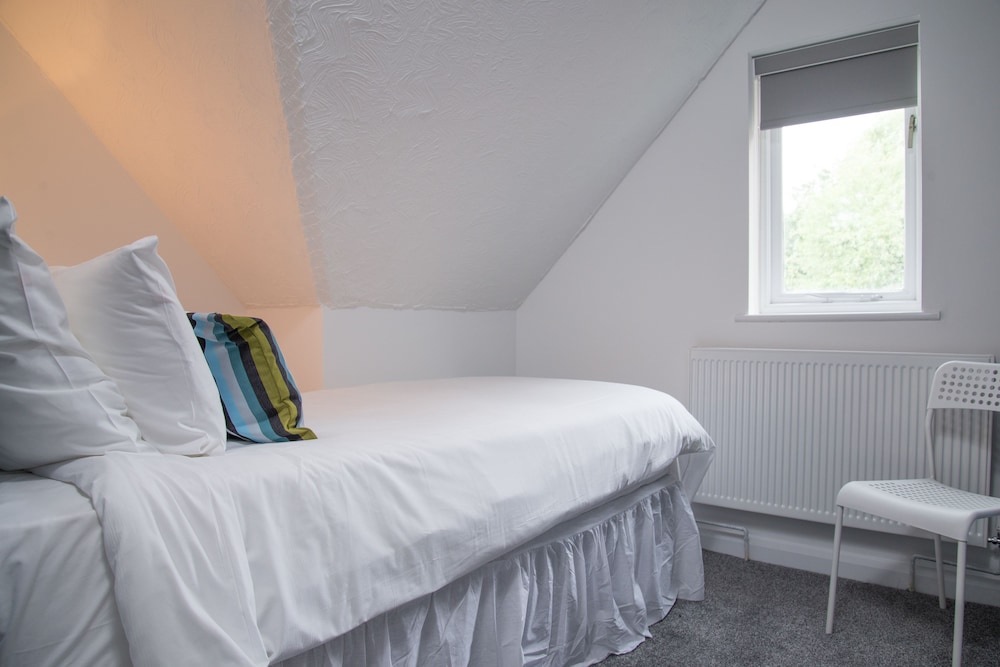 TLK Apartments and Hotel 28/50