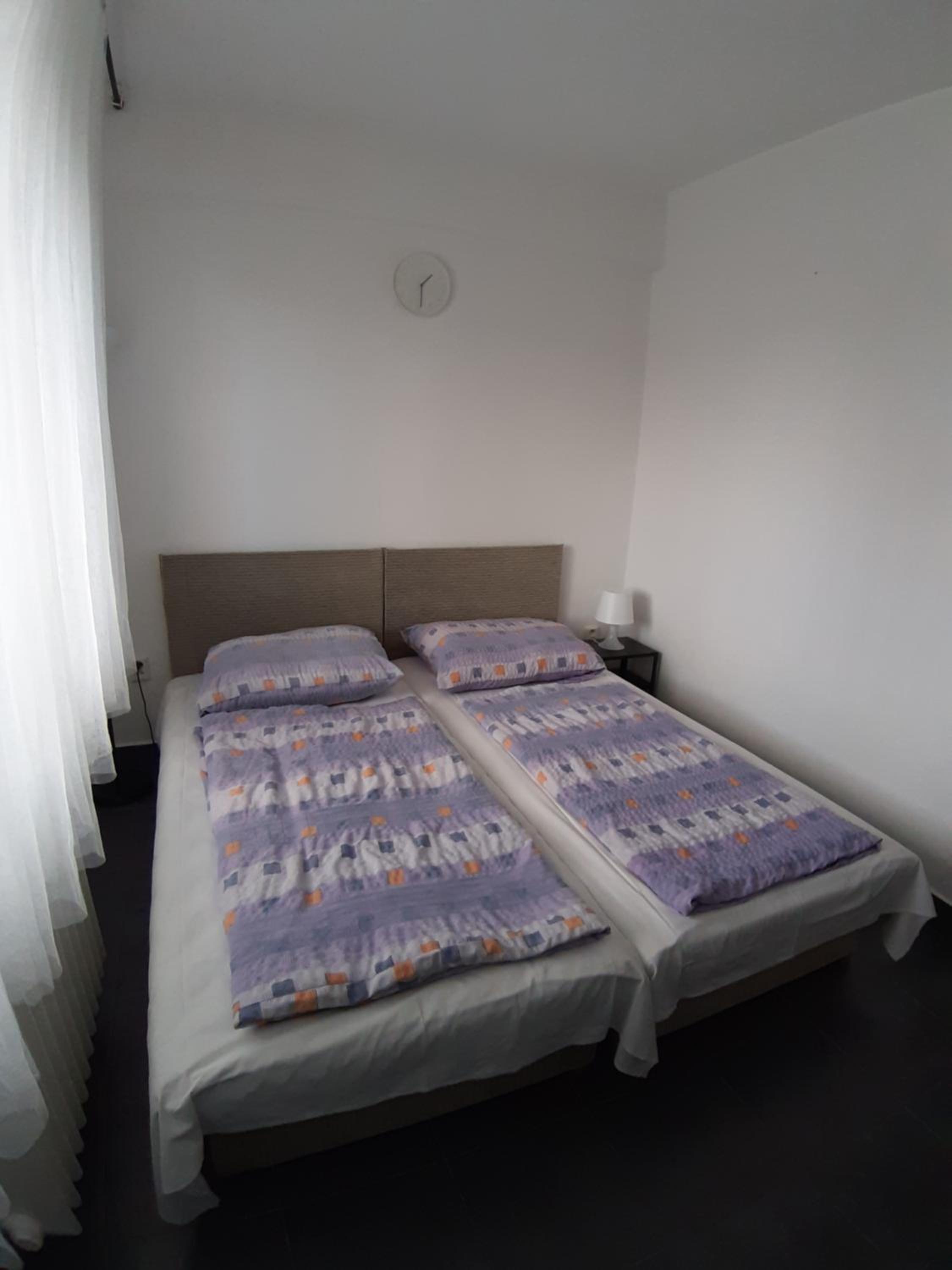 Hotelak Martinov 29/60