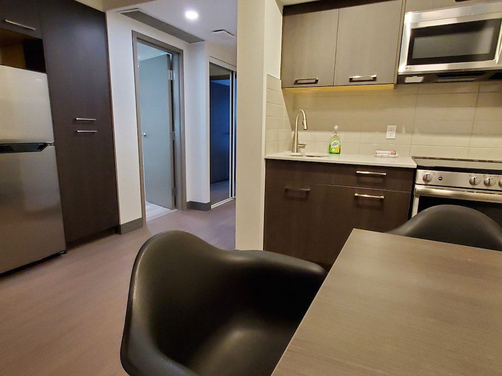 Super 8 by Wyndham Macleod Trail Calgary 46/60