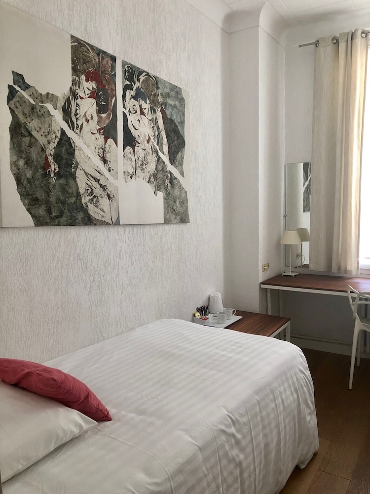 STANDARD, TWIN BEDS
