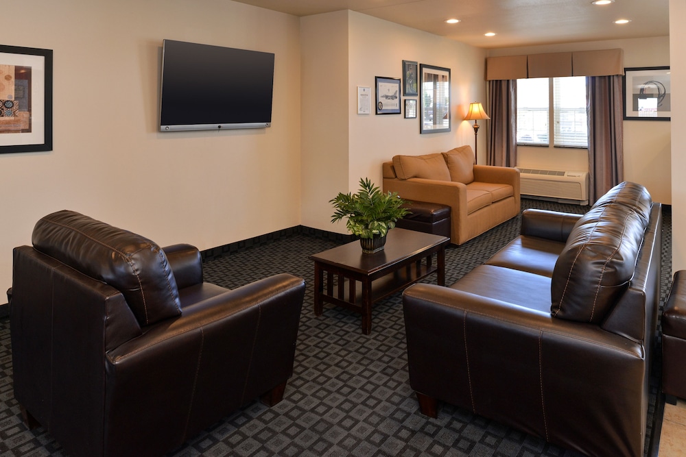 Microtel Inn Suites Klamath Falls 19/26