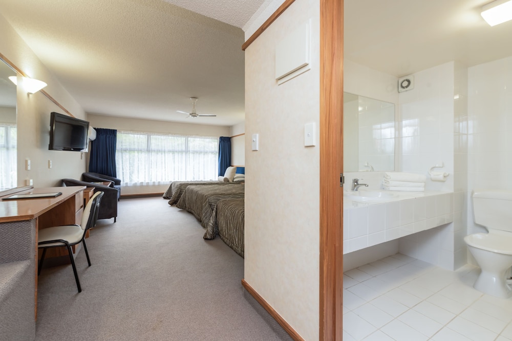 Distinction Hamilton Hotel Conference Centre 34/50