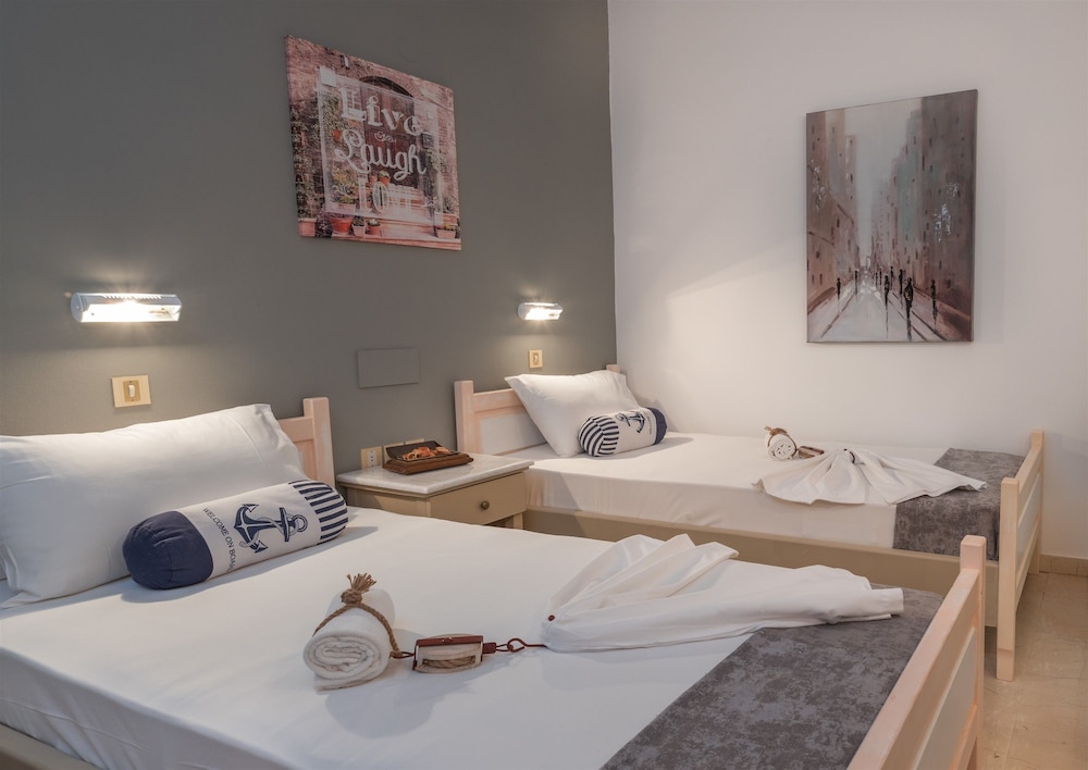 Pasiphae Hotel 19/64