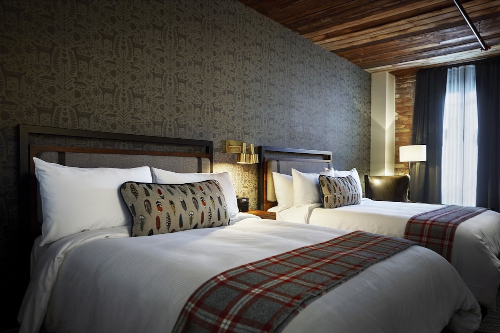 Hewing Hotel 15/81