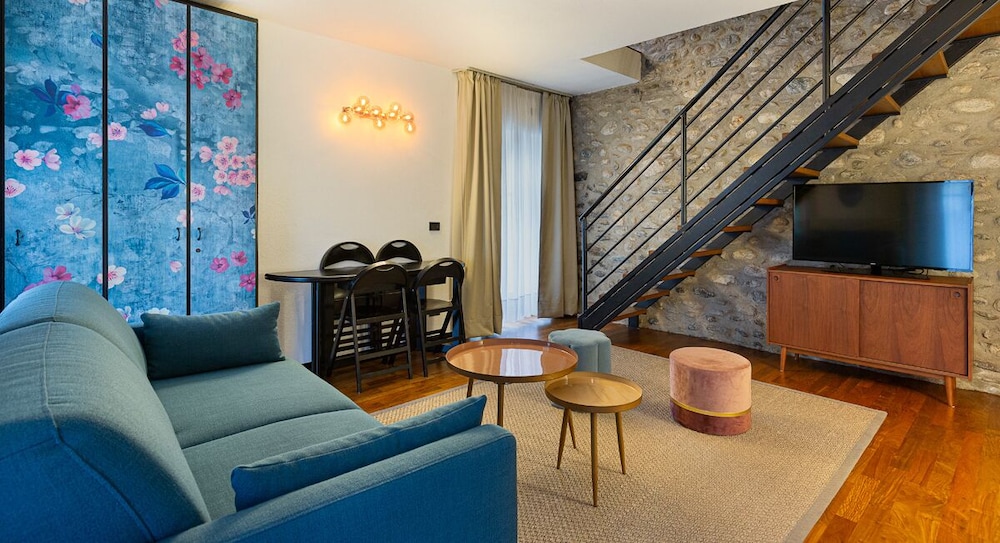 Hotel Ancora 50/68