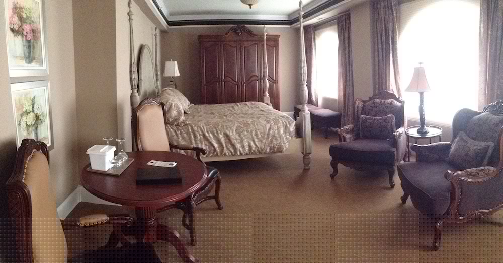 Grant Hall Hotel 65/87