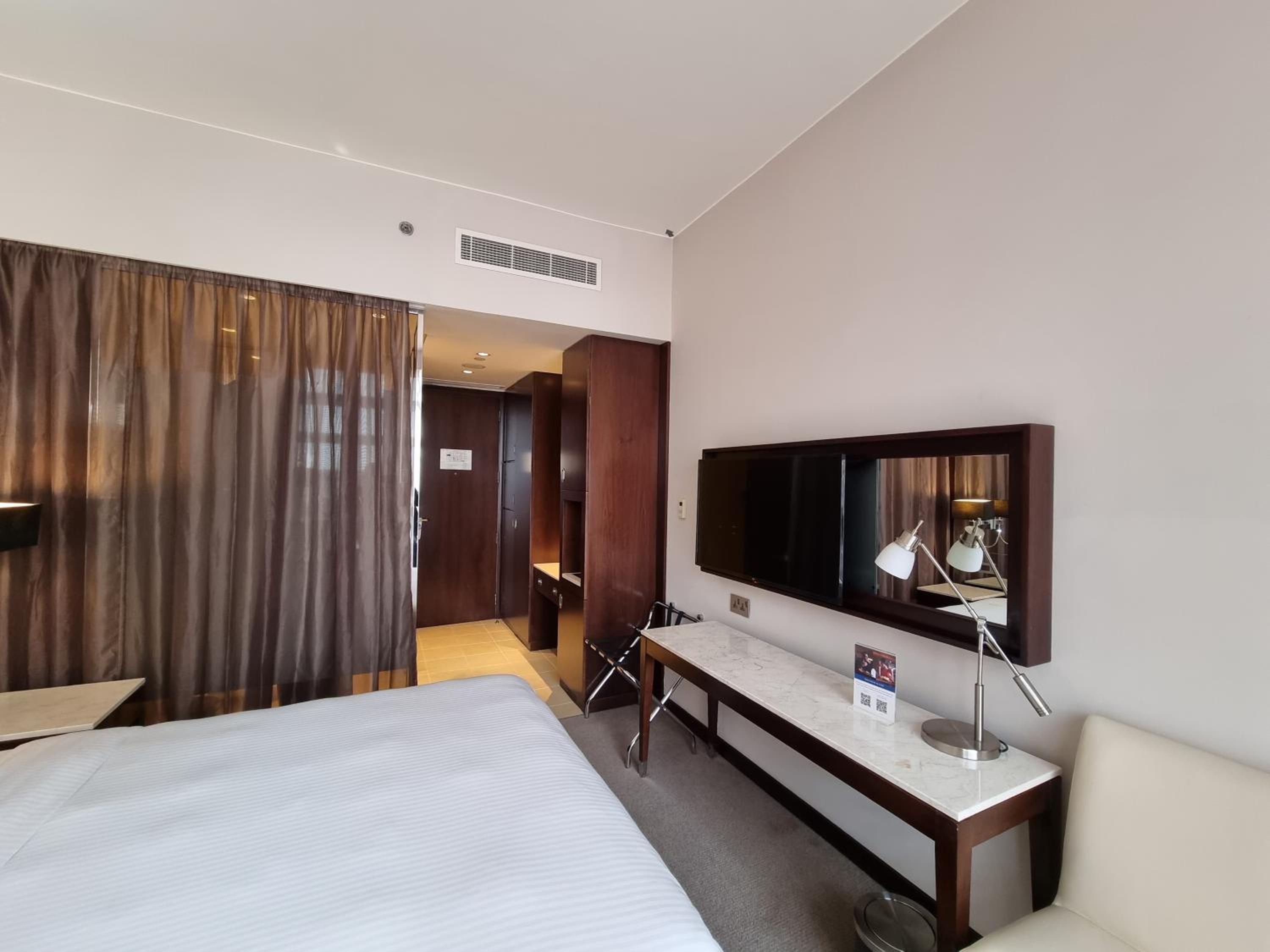 Centro, King Bed, Queen Bed, City View