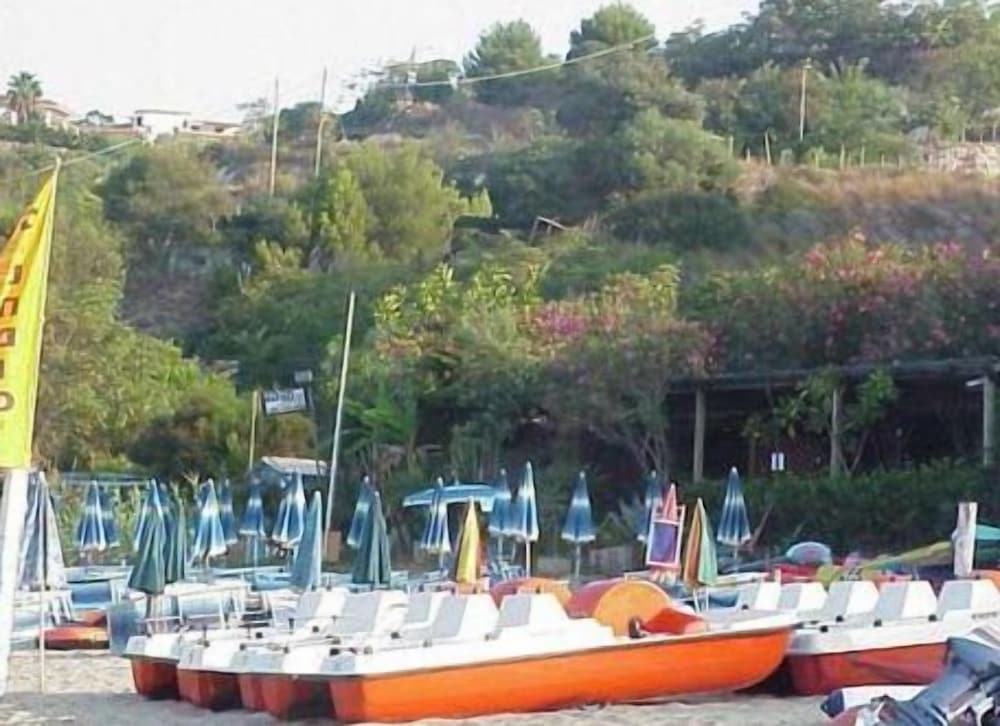 Hotel Village Eden 65/71