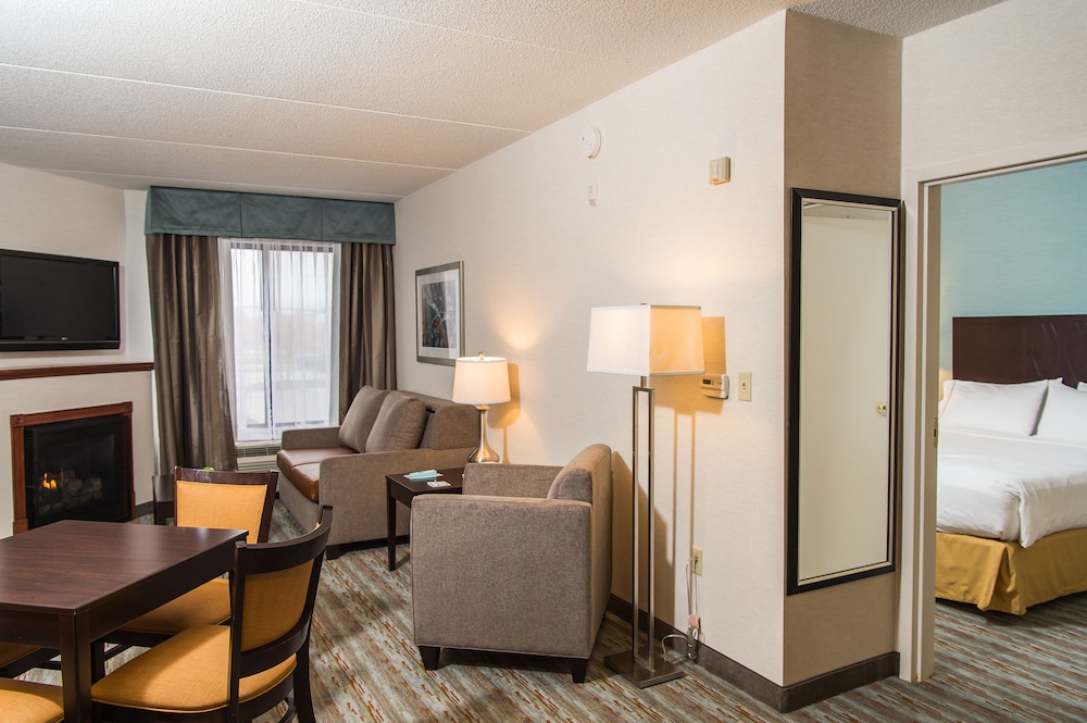 Wyndham Garden Erie 16/35
