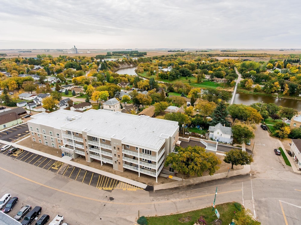 The Souris Hotel 1/14