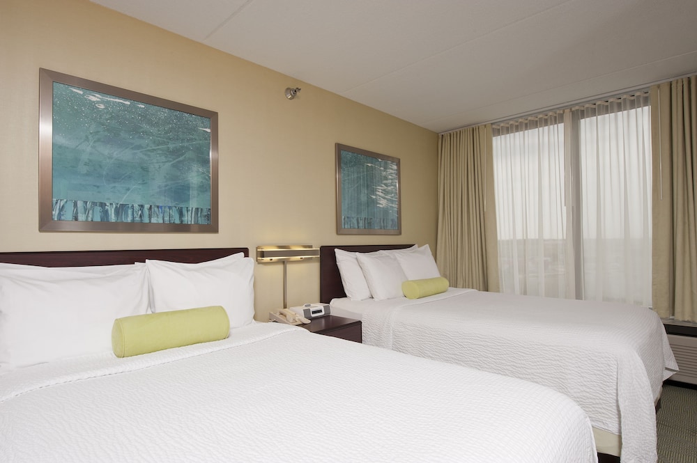 Springhill Suites By Marriott Naperville Warrenville 9/44
