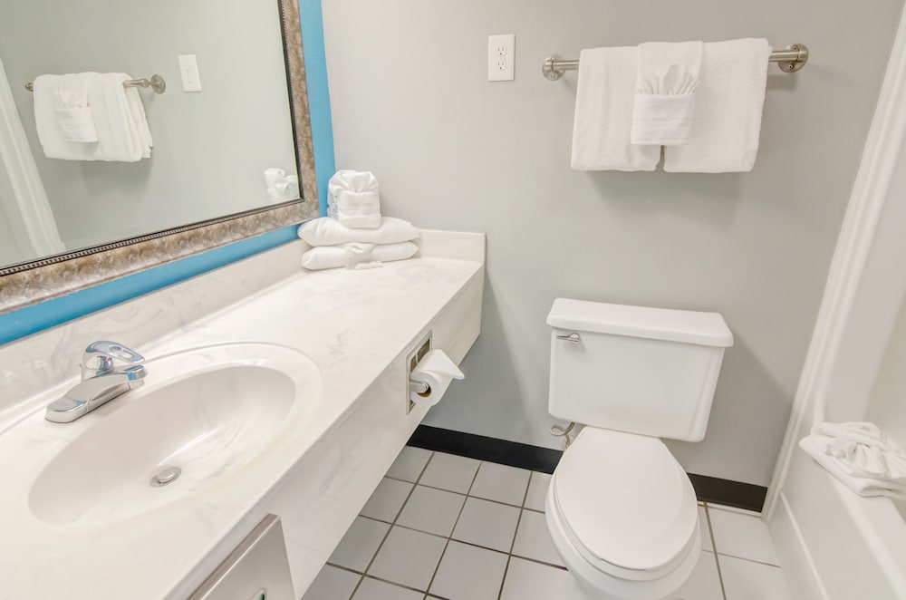 Crown Reef Resort 15/68