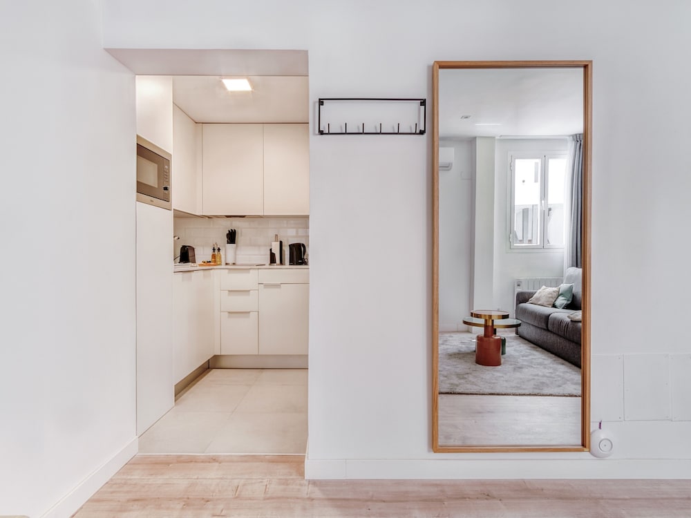 limehome Madrid Calle Ave Maria 9/50